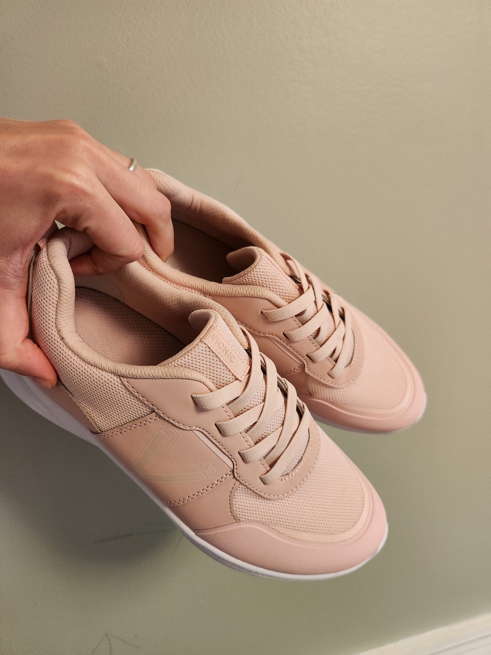 Women's Vionic Blush Pink Sneakers